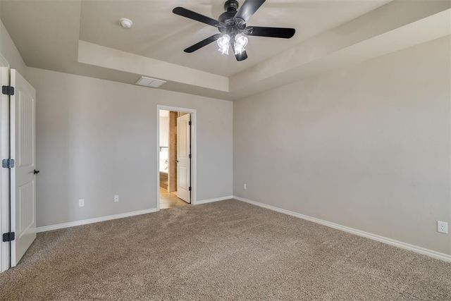 1201 N Vicksburg Terrace, Mustang, OK 73064