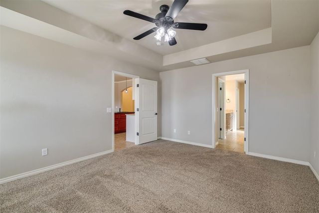 1201 N Vicksburg Terrace, Mustang, OK 73064