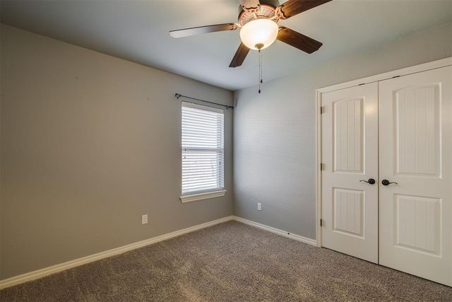 1201 N Vicksburg Terrace, Mustang, OK 73064