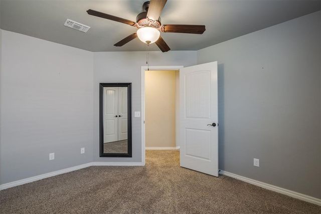 1201 N Vicksburg Terrace, Mustang, OK 73064