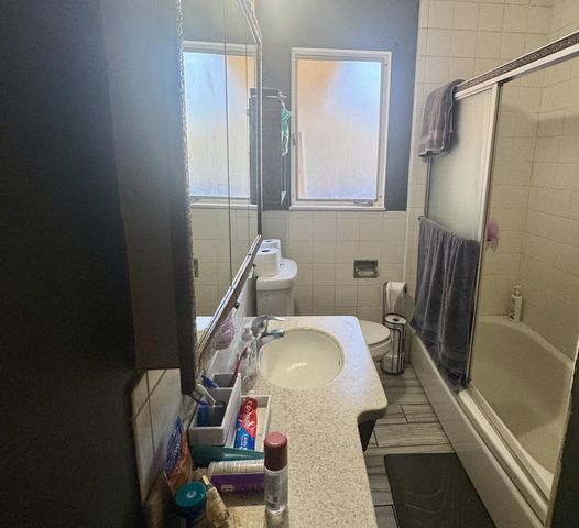 1621 E Regal St, Stockton, CA 95205