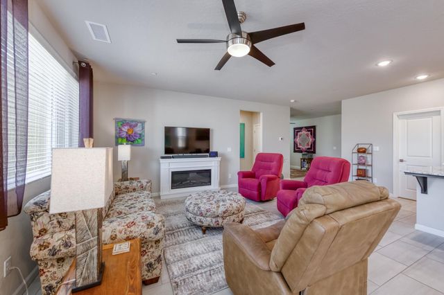 979 Spring Street W, Madera, CA 93636