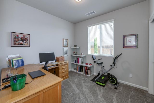 979 Spring Street W, Madera, CA 93636