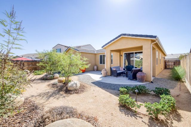 979 Spring Street W, Madera, CA 93636