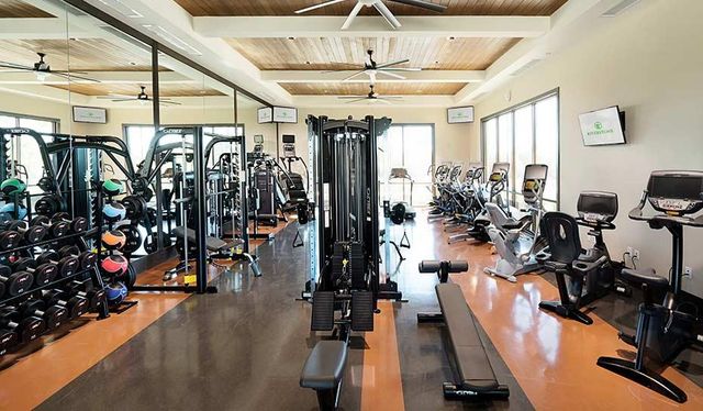 979 Spring Street W, Madera, CA 93636