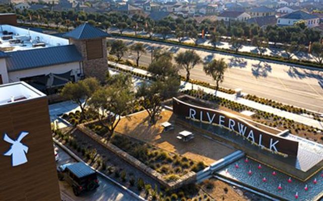 979 Spring Street W, Madera, CA 93636