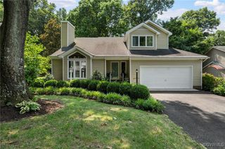 5814 Spinnaker Cove Rd, Midlothian, VA 23112