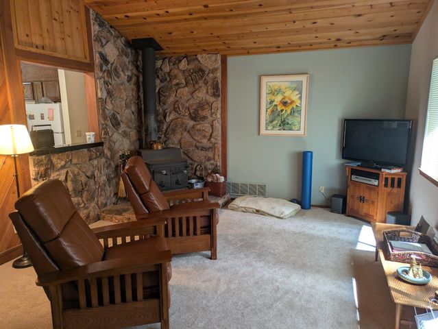 14365 N Bloomfield Rd, Nevada City, CA 95959