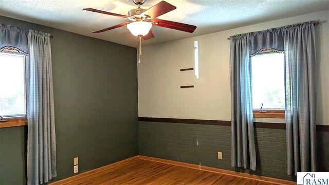312 Maywood Avenue, Eagle Lake, MN 56024