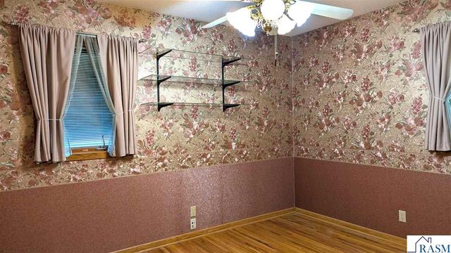 312 Maywood Avenue, Eagle Lake, MN 56024