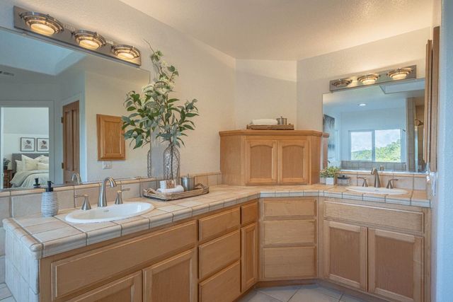 60 Brown Road, San Juan Bautista, CA 95045