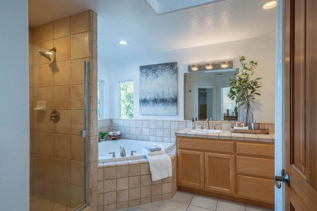 60 Brown Road, San Juan Bautista, CA 95045