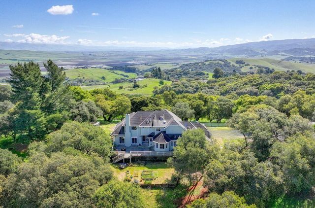 60 Brown Road, San Juan Bautista, CA 95045