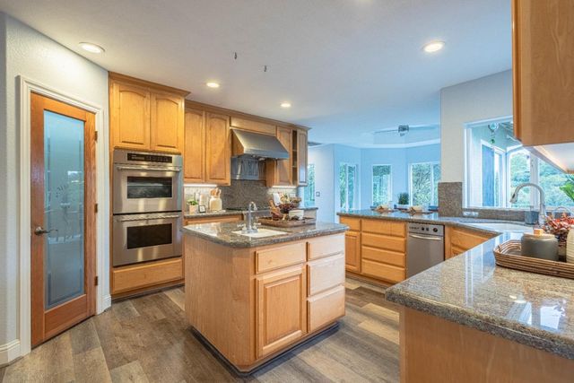 60 Brown Road, San Juan Bautista, CA 95045