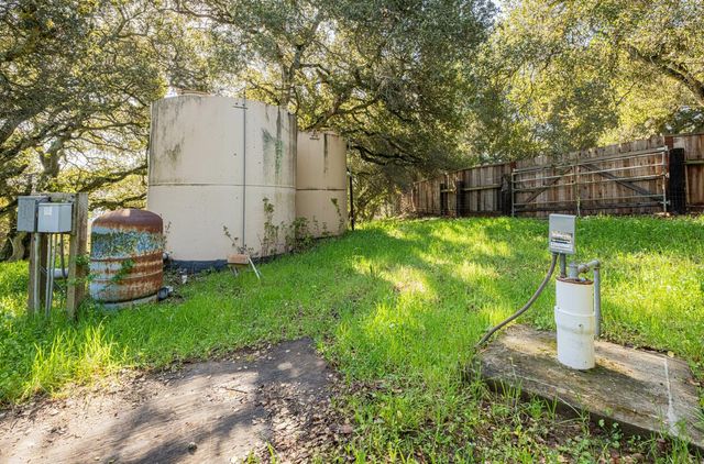 60 Brown Road, San Juan Bautista, CA 95045