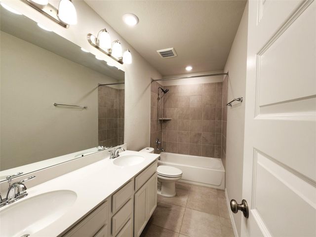 10714 Cliffs View Dr Drive, Rosharon, TX 77583