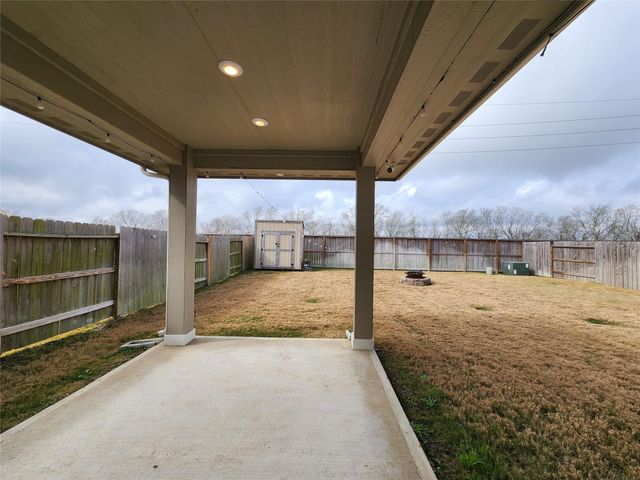 10714 Cliffs View Dr Drive, Rosharon, TX 77583