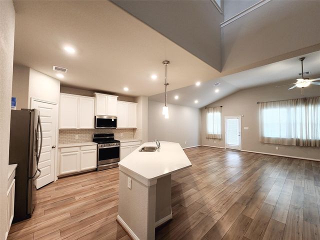 10714 Cliffs View Dr Drive, Rosharon, TX 77583