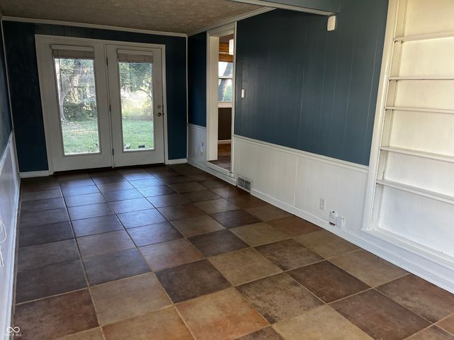 2204 Pamela Drive, Indianapolis, IN 46220