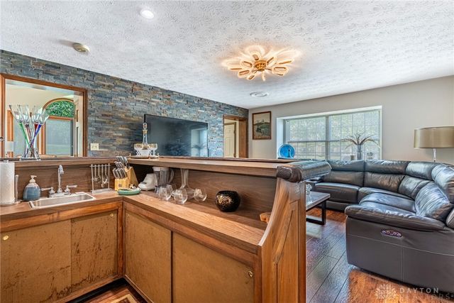 7821 Stanley Mill Drive, Centerville, OH 45459