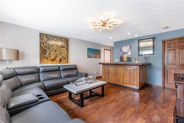 7821 Stanley Mill Drive, Centerville, OH 45459