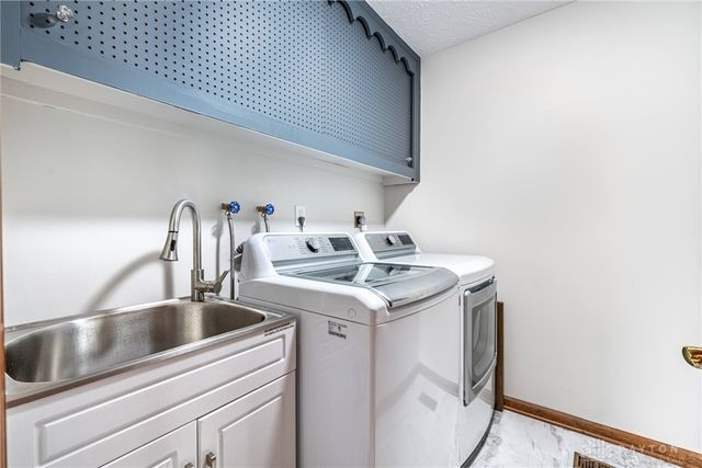 7821 Stanley Mill Drive, Centerville, OH 45459