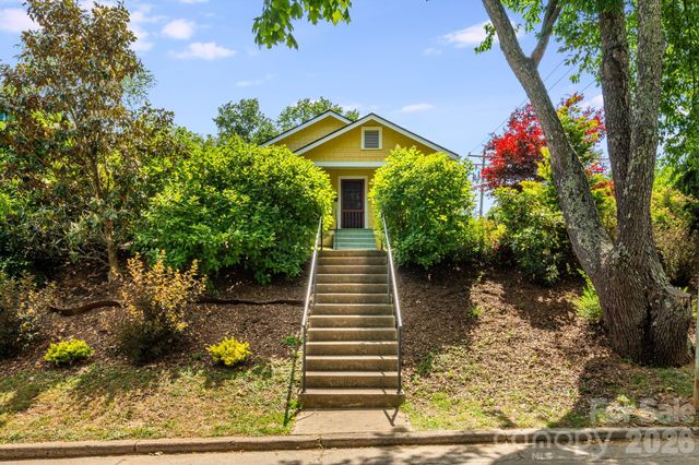 72 Woodlawn Avenue, Asheville, NC 28801