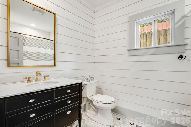 72 Woodlawn Avenue, Asheville, NC 28801