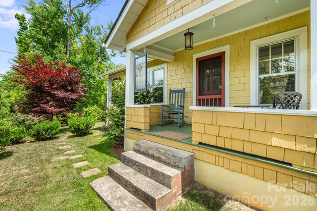 72 Woodlawn Avenue, Asheville, NC 28801