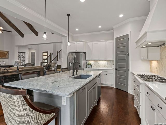 3718 Watch Hill, San Antonio, TX 78257