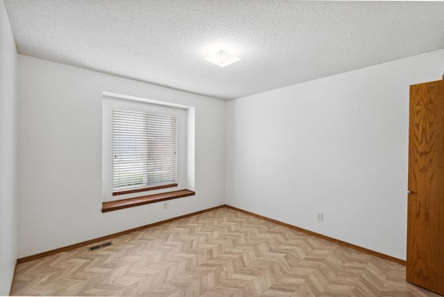 11432 E PINEMEADOW COURT, Wichita, KS 67206