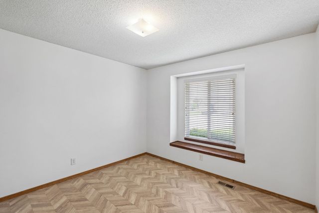 11432 E PINEMEADOW COURT, Wichita, KS 67206