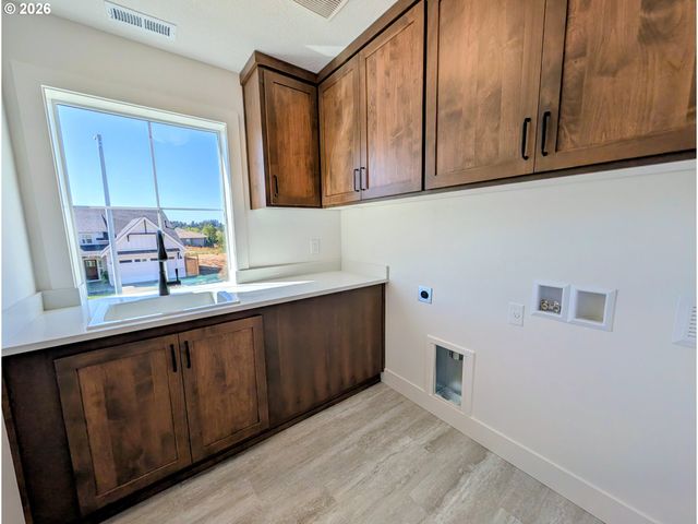 5492 Terra Cotta Se, Salem, OR 97306