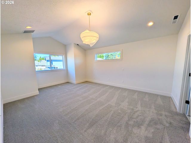 5492 Terra Cotta Se, Salem, OR 97306