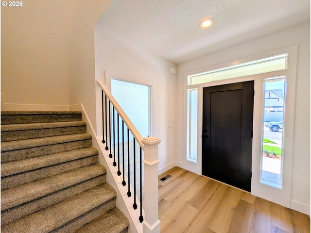 5492 Terra Cotta Se, Salem, OR 97306
