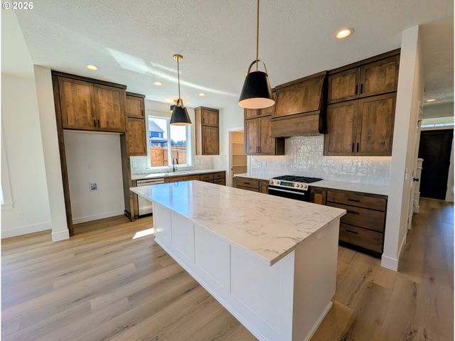 5492 Terra Cotta Se, Salem, OR 97306