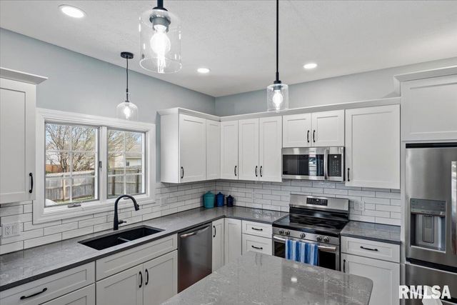 3608 Wittington Court, Springfield, IL 62704