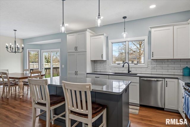 3608 Wittington Court, Springfield, IL 62704