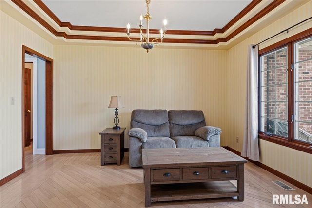 3608 Wittington Court, Springfield, IL 62704