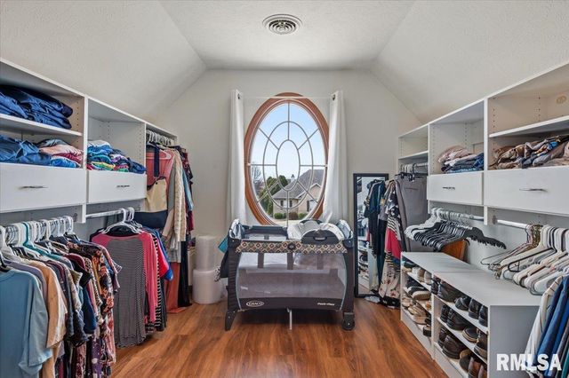 3608 Wittington Court, Springfield, IL 62704