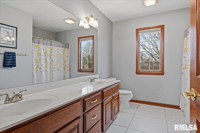 3608 Wittington Court, Springfield, IL 62704