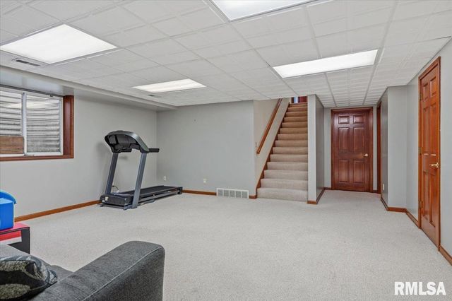 3608 Wittington Court, Springfield, IL 62704