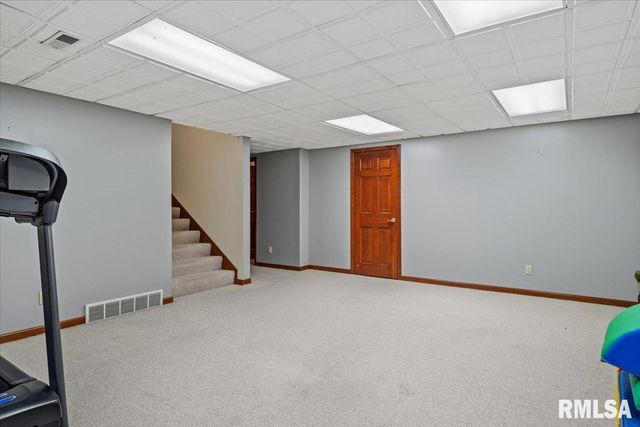 3608 Wittington Court, Springfield, IL 62704