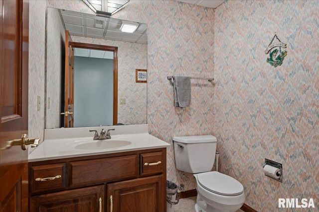 3608 Wittington Court, Springfield, IL 62704