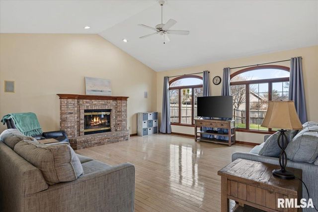 3608 Wittington Court, Springfield, IL 62704