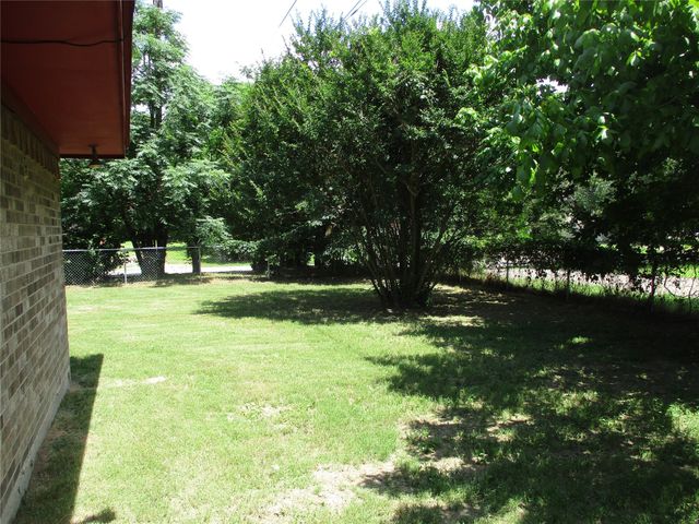 261 AIRPORT Road, Emory, TX 75440