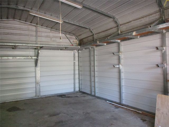 261 AIRPORT Road, Emory, TX 75440