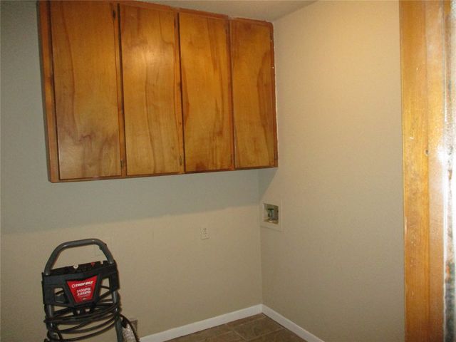 261 AIRPORT Road, Emory, TX 75440