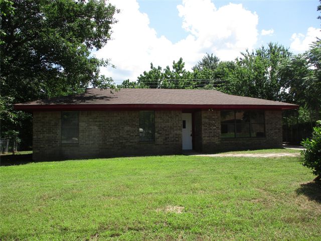 261 AIRPORT Road, Emory, TX 75440