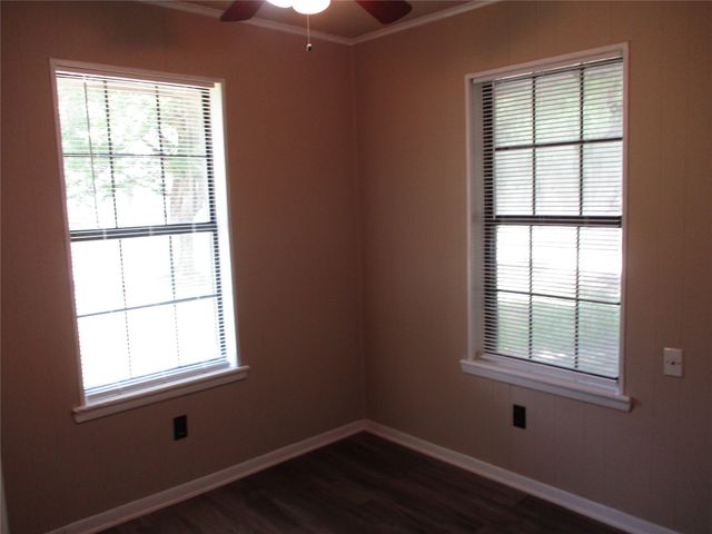 261 AIRPORT Road, Emory, TX 75440